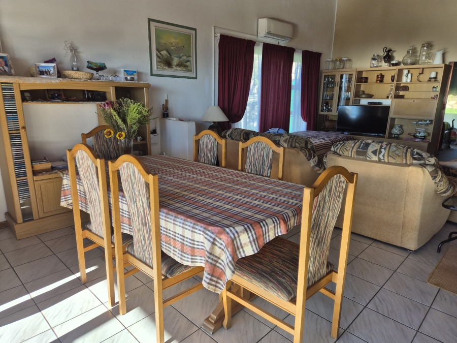 5 Bedroom Property for Sale in Kleinkoornhuis Western Cape